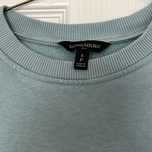 Banana Republic sweater - Picture 2 of 3